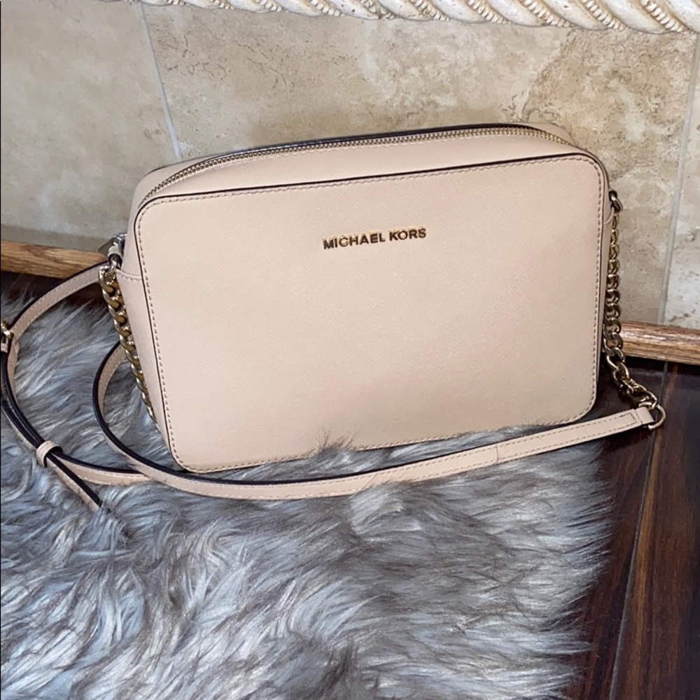 Micheal Kors Purse